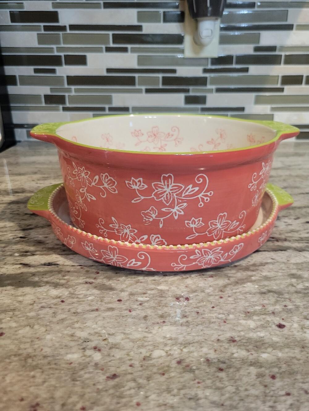Temptations Floral Lace Pink/Green 2 QT Serving Bowl,  Lid-IT Serving Platter